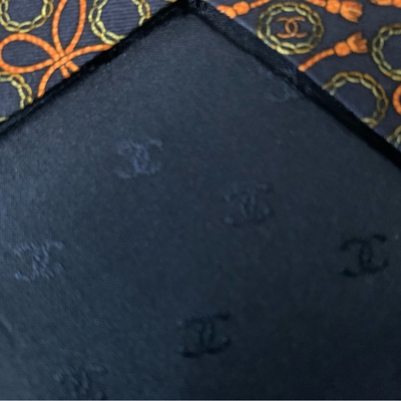 CHANEL tie - Picture 3 of 6